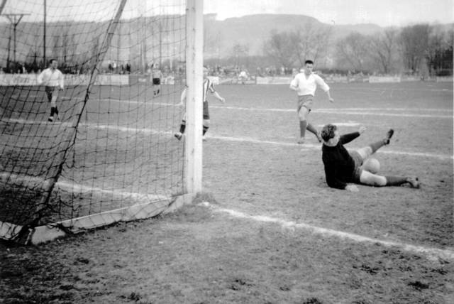 1959-60-3-fcneustadt-640x