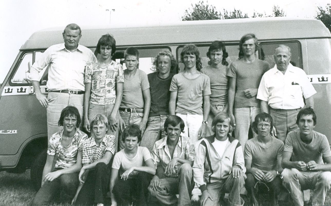 1974-75-cju-mannschaftsbild