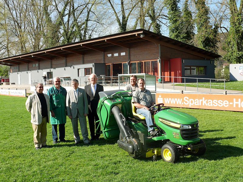 2011-04-sparkasse-rasenmaeher-800
