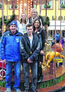 20131206-karussell-weihnachtsmarkt