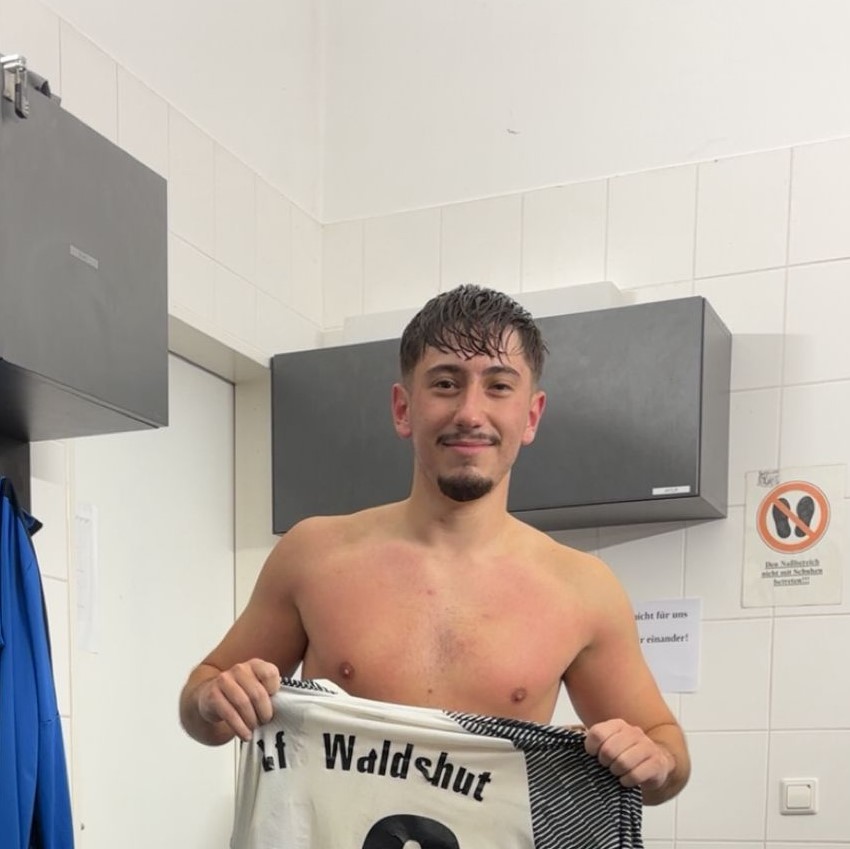 Erschöpft aber glücklich: Elias Drews