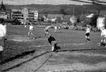 1958-59-aju2-spielszene.jpg