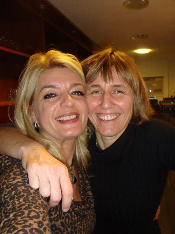 Cidem und Tina
Chefbesetzung hinter der Theke. Große Klasse.
