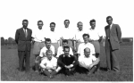Dateiname=1954-55-donaueschingen.jpg
Dateigröße=1059KB
Abmessungen: 2048x1280
hinzugefügt am: 12. Mai 2008 1954-55-donaueschingen.jpg